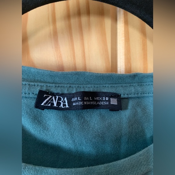 *Combo* 2 tees and bicycle shorts - Picture 5 of 6